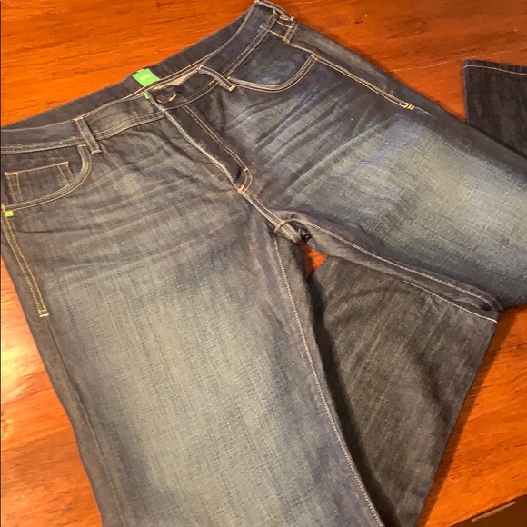 Hugo Boss Other - HUGO BOSS JEANS (M-98)